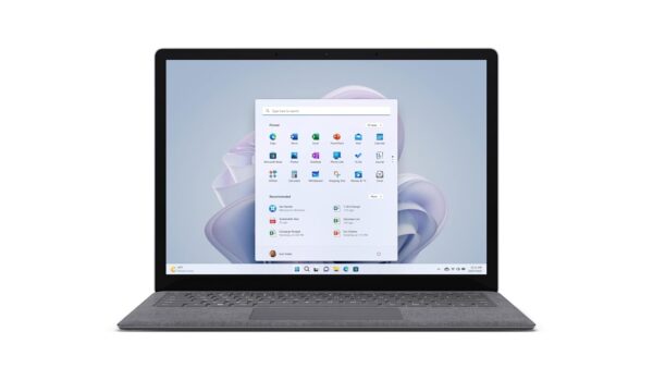 Microsoft New Surface Laptop5 13.5" Intel evo 12 Gen i5 / 8GB / 256GB Platinum with Windows 11 Home, 365 Family 30-Day Trial & Xbox Game Pass Ultimate 30-Day Trial